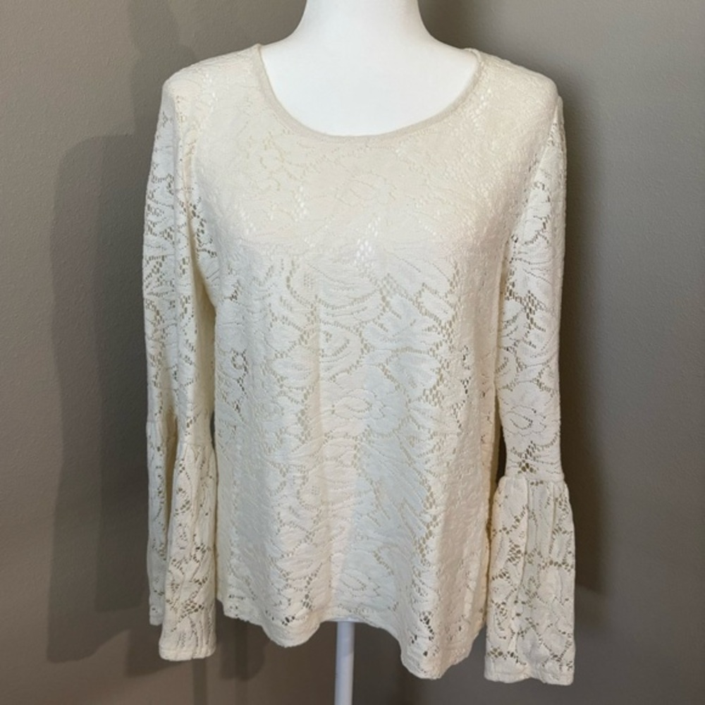 CHICOS | CREAM LACE BELL SLEEVE TOP SIZE M/1
